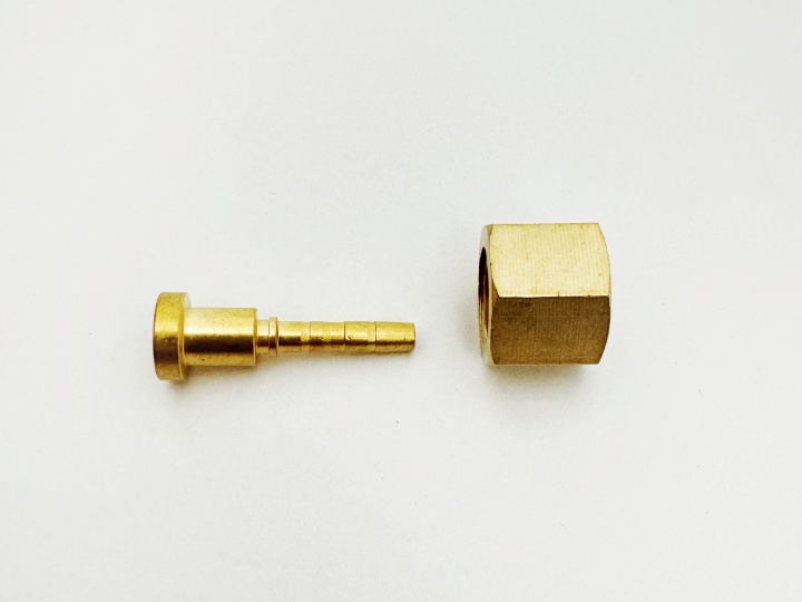 Hose Brass Fitting (Straight - 3/8) 10027